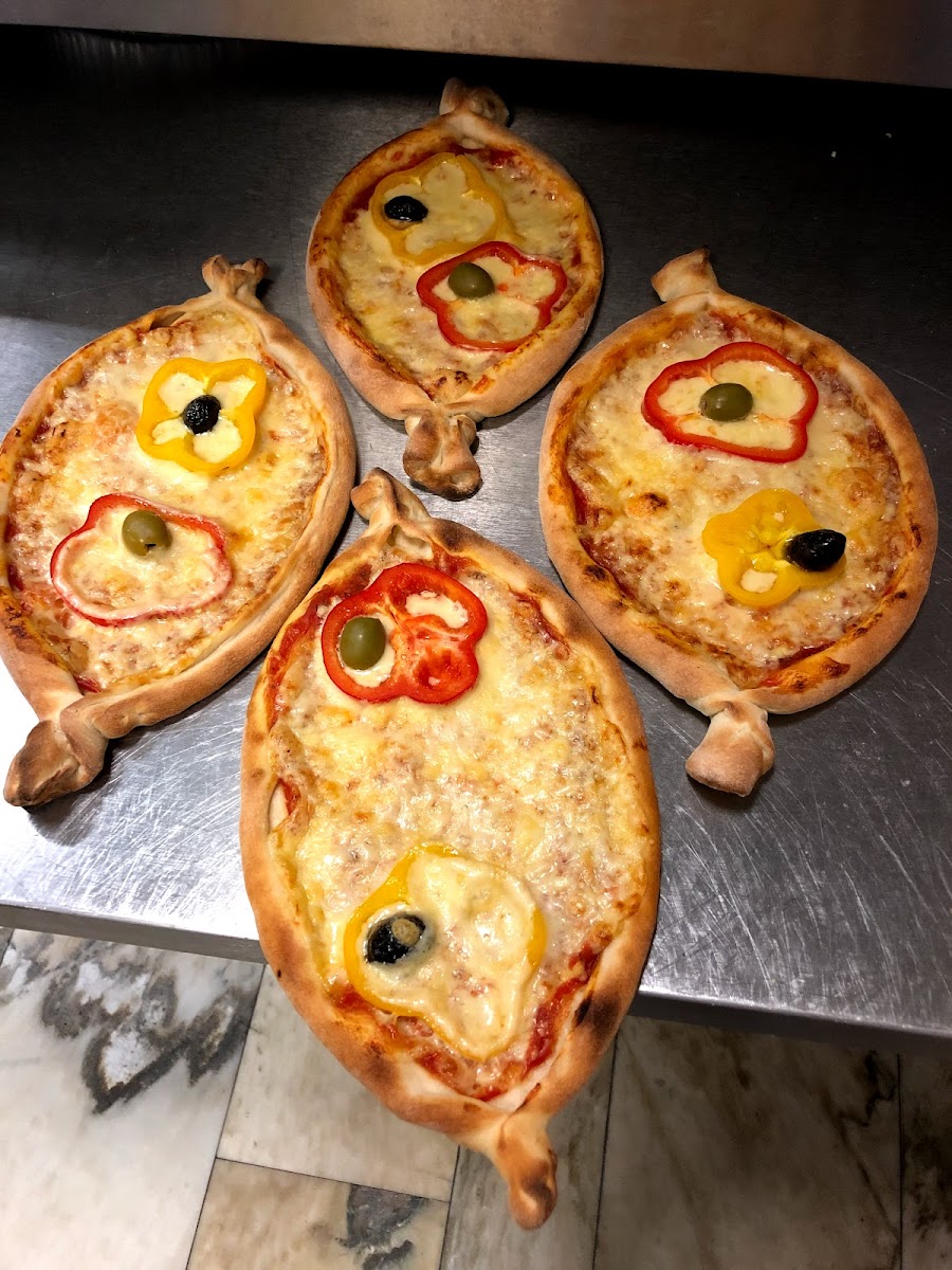 Pizzeria& Restaurang Montana-3